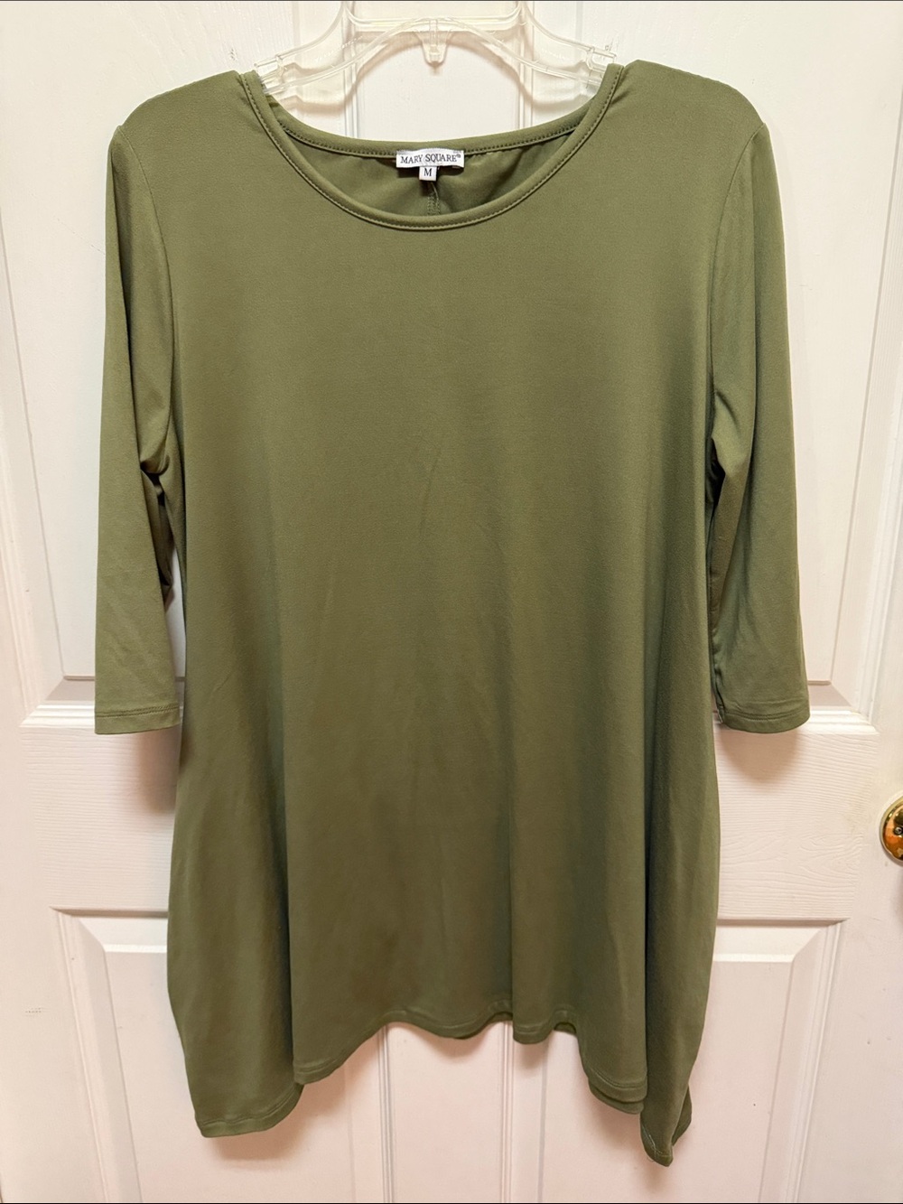 Women’s Olive Green 3/4 Sleeve Scoop Neck Tunic with Pockets, Size M